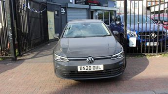 VOLKSWAGEN GOLF 1.5 eTSI MHEV Life Hatchback 5dr Petrol Hybrid DSG Euro 6 (s/s) 