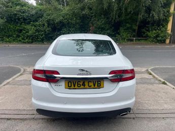 JAGUAR XF 2.2d Portfolio Saloon 4dr Diesel Auto Euro 5 (s/s) (200 ps)