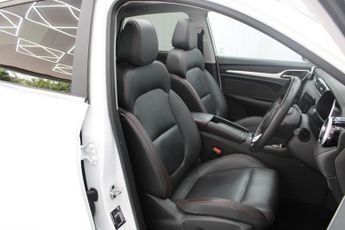 MG MG ZS 72.6kWh Trophy Long Range SUV 5dr Electric Auto (156 ps)
