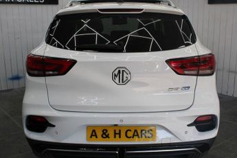 MG MG ZS 72.6kWh Trophy Long Range SUV 5dr Electric Auto (156 ps)