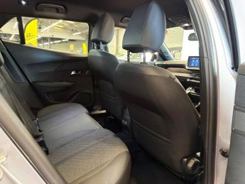 PEUGEOT 2008 1.2 PureTech Allure SUV 5dr Petrol EAT Euro 6 (s/s) (130 ps)