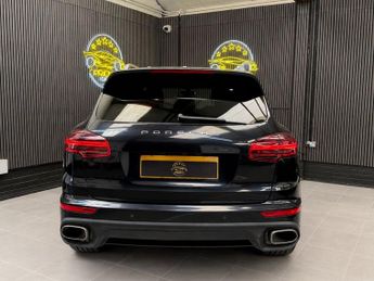 PORSCHE CAYENNE 3.0 TD V6 SUV 5dr Diesel TiptronicS 4WD Euro 6 (s/s) (262 ps)