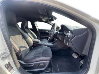 MERCEDES-BENZ A-CLASS 1.6 A200 AMG Sport Hatchback 5dr Petrol 7G-DCT Euro 6 (s/s) (156
