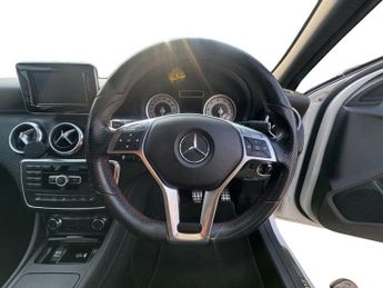 MERCEDES-BENZ A CLASS 1.6 A200 AMG Sport Hatchback 5dr Petrol 7G-DCT Euro 6 (s/s) (156