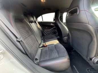 MERCEDES-BENZ A-CLASS 1.6 A200 AMG Sport Hatchback 5dr Petrol 7G-DCT Euro 6 (s/s) (156
