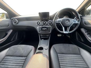 MERCEDES-BENZ A-CLASS 1.6 A200 AMG Sport Hatchback 5dr Petrol 7G-DCT Euro 6 (s/s) (156