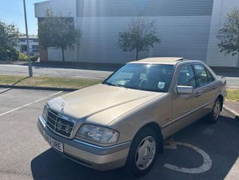 MERCEDES-BENZ C-CLASS 1.8 Elegance 4dr Auto 122 BHP-Ultra Low Mileage Example-Only 4 F