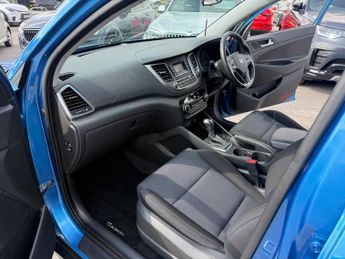 HYUNDAI TUCSON 1.7 CRDi Blue Drive SE SUV 5dr Diesel DCT Euro 6-2 FORMER KEEPER