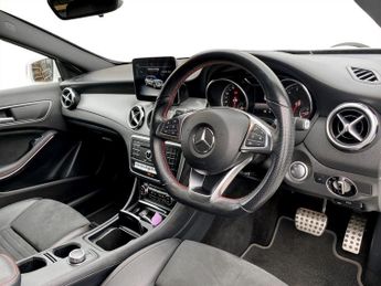 MERCEDES-BENZ GLA 1.6 GLA180 AMG Line Edition SUV 5dr Petrol 7G-DCT Euro 6 (s/s) (