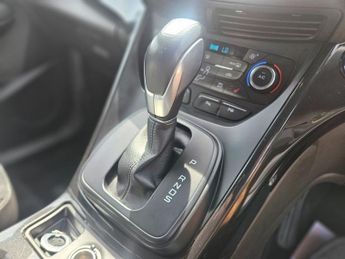 FORD KUGA 2.0 TDCi ST-Line X SUV 5dr Diesel Powershift AWD Euro 6 (s/s) (1