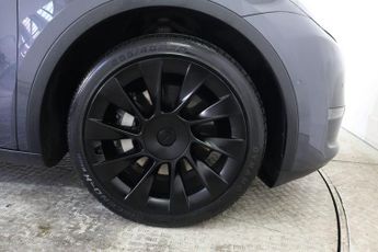 TESLA MODEL Y (Dual Motor) Long Range Auto 4WDE 5dr