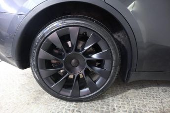 TESLA MODEL Y (Dual Motor) Long Range Auto 4WDE 5dr