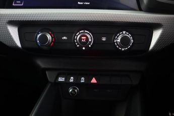 AUDI A1 1.0 TFSI 30 S line Sportback S Tronic Euro 6 (s/s) 5dr