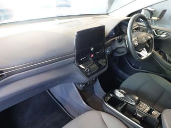HYUNDAI IONIQ 38.3kWh Premium Hatchback 5dr Electric Auto (136 ps)