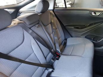 HYUNDAI IONIQ 38.3kWh Premium Hatchback 5dr Electric Auto (136 ps)