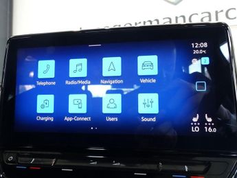 VOLKSWAGEN ID.4 Pure Performance 52kWh Life SUV 5dr Electric Auto (170 ps)