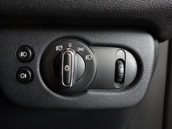 MINI CLUBMAN 1.5 Cooper Exclusive Estate 6dr Petrol Steptronic Euro 6 (s/s) (