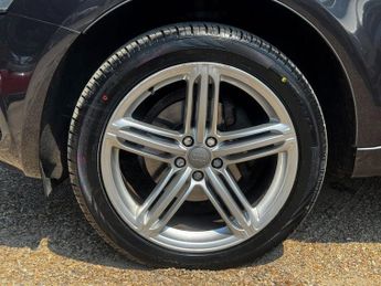 AUDI Q5 2.0 TDI S line Plus SUV 5dr Diesel S Tronic quattro Euro 5 (170 