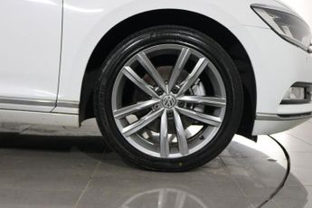 VOLKSWAGEN PASSAT 2.0 TDI GT Estate 5dr Diesel DSG Euro 6 (s/s) (190 ps)