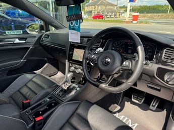 VOLKSWAGEN GOLF 2.0 TSI R Hatchback 5dr Petrol DSG 4Motion Euro 6 (s/s) (300 ps)