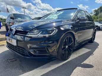 VOLKSWAGEN GOLF 2.0 TSI R Hatchback 5dr Petrol DSG 4Motion Euro 6 (s/s) (300 ps)