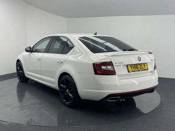 SKODA OCTAVIA 2.0 TDI vRS Hatchback 5dr Diesel DSG Euro 6 (s/s) (184 ps)