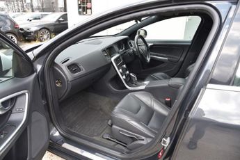 VOLVO S60 2.0 D3 R-Design Lux Nav Saloon 4dr Diesel Auto Euro 6 (s/s) (150