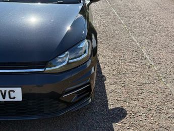 VOLKSWAGEN GOLF 2.0 TDI R-Line Edition Hatchback 5dr Diesel DSG Euro 6 (s/s) (15