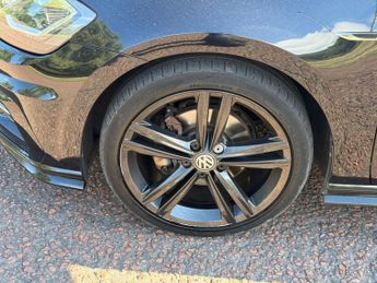 VOLKSWAGEN GOLF 2.0 TDI R-Line Edition Hatchback 5dr Diesel DSG Euro 6 (s/s) (15