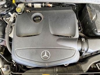 MERCEDES-BENZ A-CLASS 1.6 A180 SE Hatchback 5dr Petrol 7G-DCT Euro 6 (s/s) (122 ps)