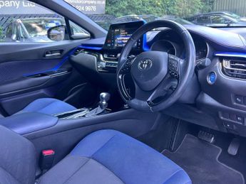 TOYOTA C-HR 1.8 VVT-h Dynamic SUV 5dr Petrol Hybrid CVT Euro 6 (s/s) (122 ps
