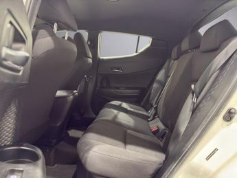 TOYOTA C-HR 1.8 VVT-h Icon SUV 5dr Petrol Hybrid CVT Euro 6 (s/s) (122 ps)