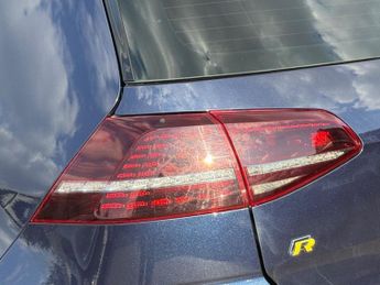 VOLKSWAGEN GOLF 2.0 TSI BlueMotion Tech R Hatchback 3dr Petrol DSG 4Motion Euro 