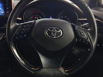 TOYOTA C-HR 1.8 VVT-h Excel SUV 5dr Petrol Hybrid CVT Euro 6 (s/s) (122 ps)