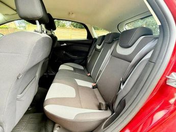 FORD FOCUS 1.0T EcoBoost Zetec Euro 5 (s/s) 5dr