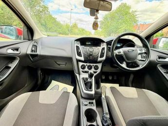 FORD FOCUS 1.0T EcoBoost Zetec Euro 5 (s/s) 5dr