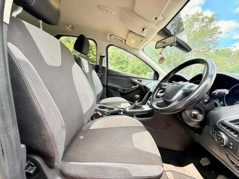 FORD FOCUS 1.0T EcoBoost Zetec Euro 5 (s/s) 5dr