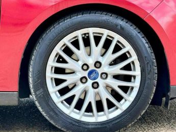 FORD FOCUS 1.0T EcoBoost Zetec Euro 5 (s/s) 5dr