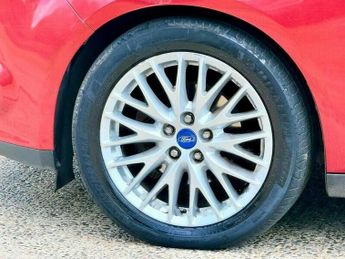 FORD FOCUS 1.0T EcoBoost Zetec Euro 5 (s/s) 5dr