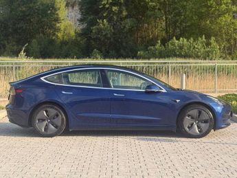 TESLA Model 3 Standard Range Plus Saloon 4dr Electric Auto RWD (241 bhp)