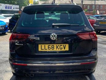 VOLKSWAGEN TIGUAN 2.0 TDI R-Line SUV 5dr Diesel DSG Euro 6 (s/s) (150 ps)