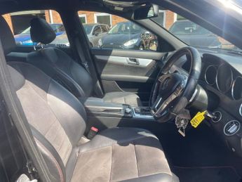 MERCEDES-BENZ C CLASS 1.6 C180 BlueEfficiency AMG Sport Plus Saloon 4dr Petrol G-Troni