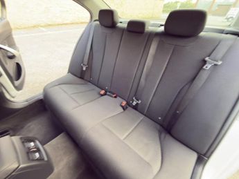 BMW 3 SERIES 2.0 318d SE Saloon 4dr Diesel Manual Euro 5 (s/s) (143 ps)