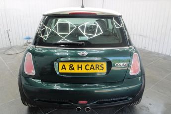 MINI HATCH 1.6 Cooper S Hatchback 3dr Petrol Manual Euro 4 (163 bhp)