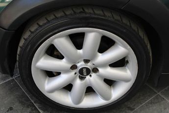 MINI HATCH 1.6 Cooper S Hatchback 3dr Petrol Manual Euro 4 (163 bhp)