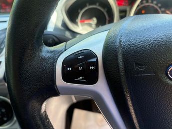 FORD FIESTA 1.25 Zetec Hatchback 3dr Petrol Manual (129 g/km, 81 bhp)