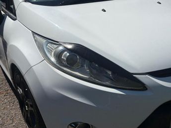 FORD FIESTA 1.25 Zetec Hatchback 3dr Petrol Manual (129 g/km, 81 bhp)