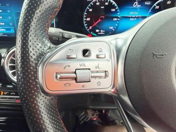 MERCEDES-BENZ EQA EQA 250 66.5kWh AMG Line SUV 5dr Electric Auto (190 ps)