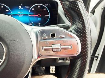 MERCEDES-BENZ EQA EQA 250 66.5kWh AMG Line SUV 5dr Electric Auto (190 ps)