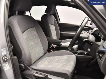 VOLKSWAGEN ID.3 Pro 58kWh Life Hatchback 5dr Electric Auto (145 ps)